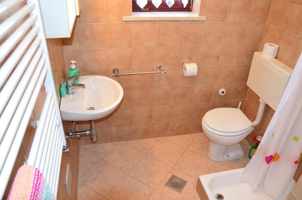 Green Apartments Matulji Room photo